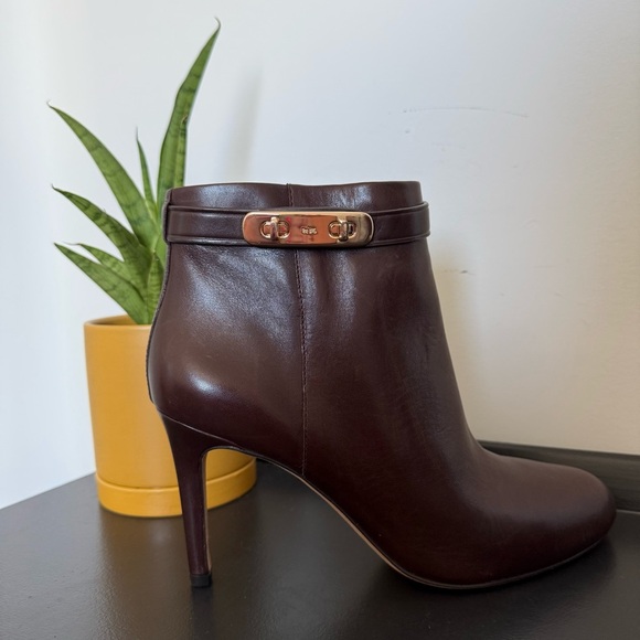 Coach chocolate brown leather Regina high heel ankle boots - size 8.5 NWT - Picture 5 of 8